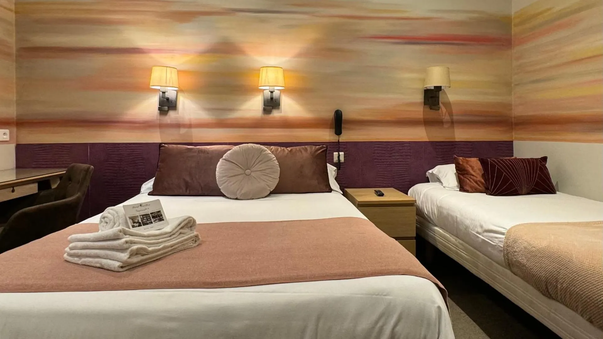 מנטון Hotel Pavillon Imperial 2*,  צרפת