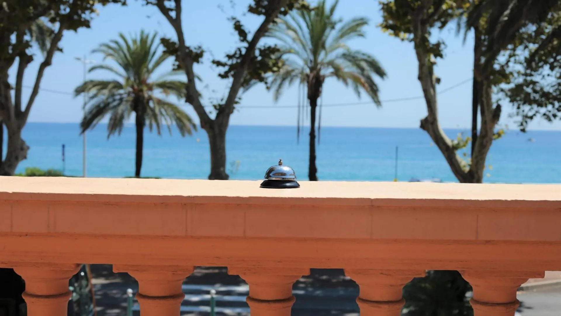 מנטון Hotel Pavillon Imperial 2*,  צרפת